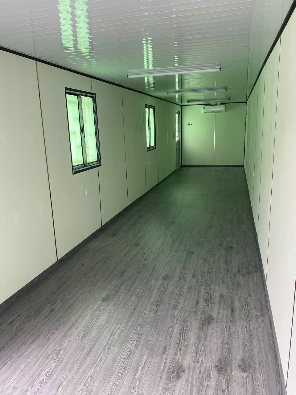 nội thất container 40 feet văn phòng