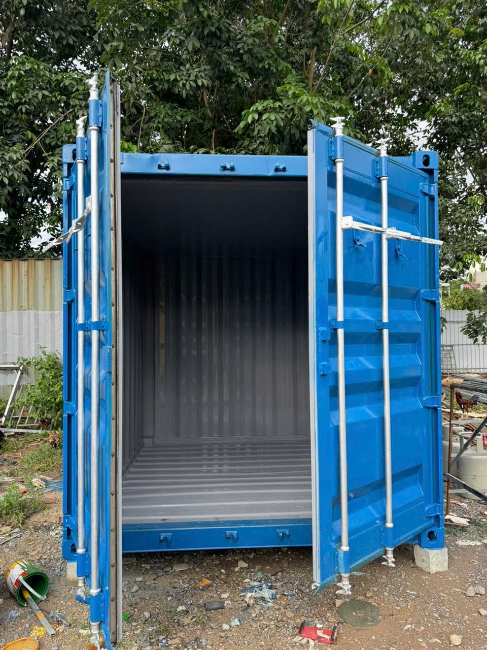 container 10 feet để hàng nhỏ